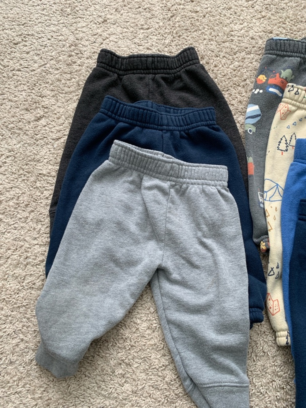 Qty. 13 infant sweat pants 6-9m & 12m - Picture 2 of 9